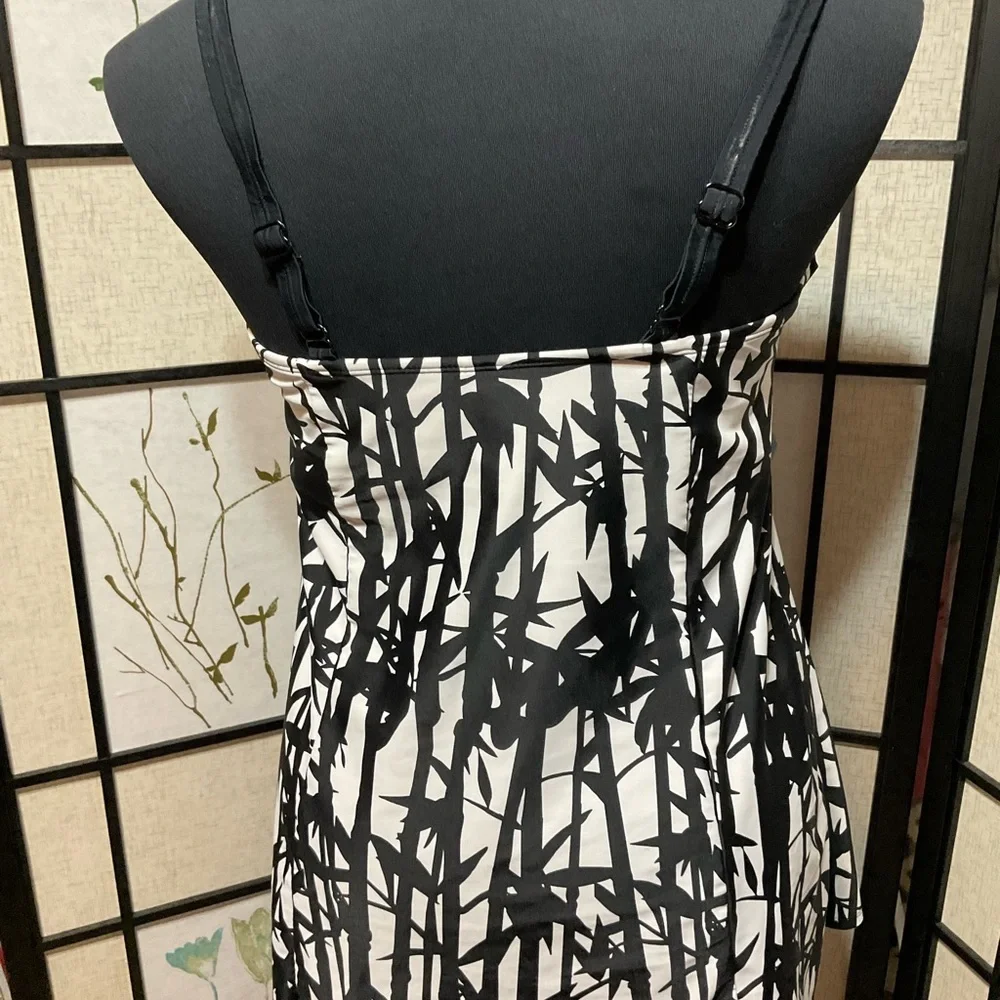 Venus Black and White Patterned Swim Dress